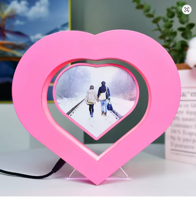 Everlast Floating Heart Photo Frame
