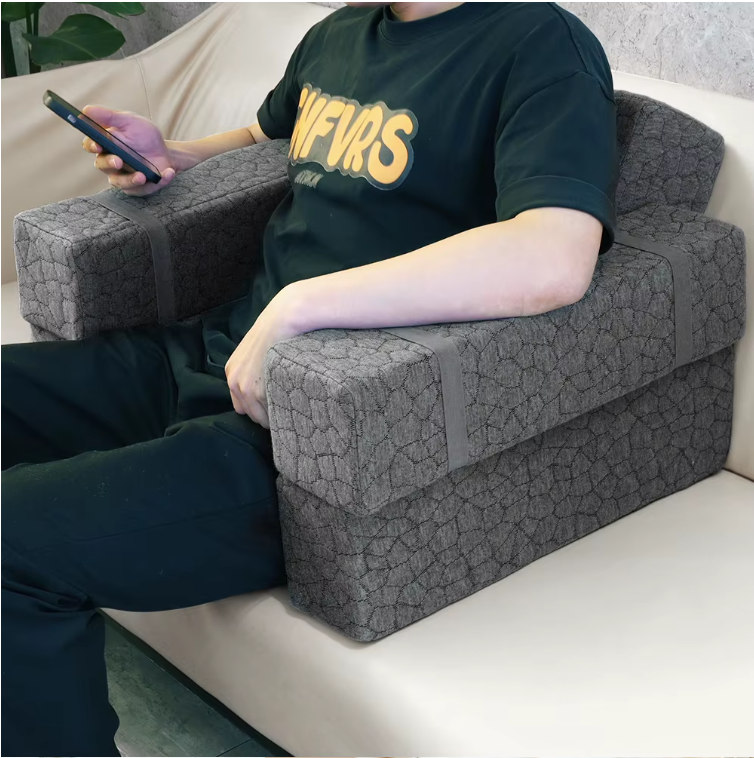 The Cozy Gamer Desk & Rest